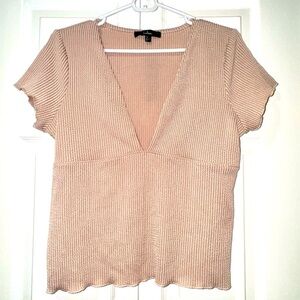 Lulu's Ribbed tan/light peach-ish Short Sleeve Top. Size L. NWT